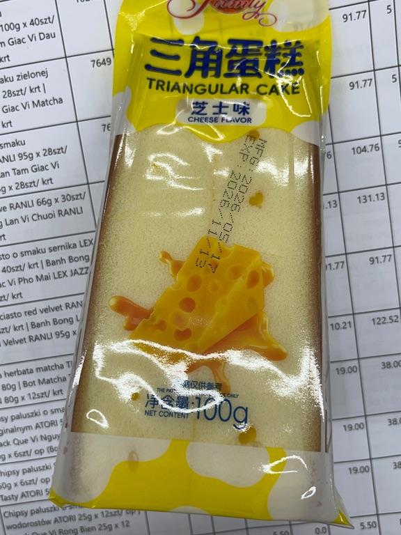 Bánh bông lan tam giác vị phô mai 100g