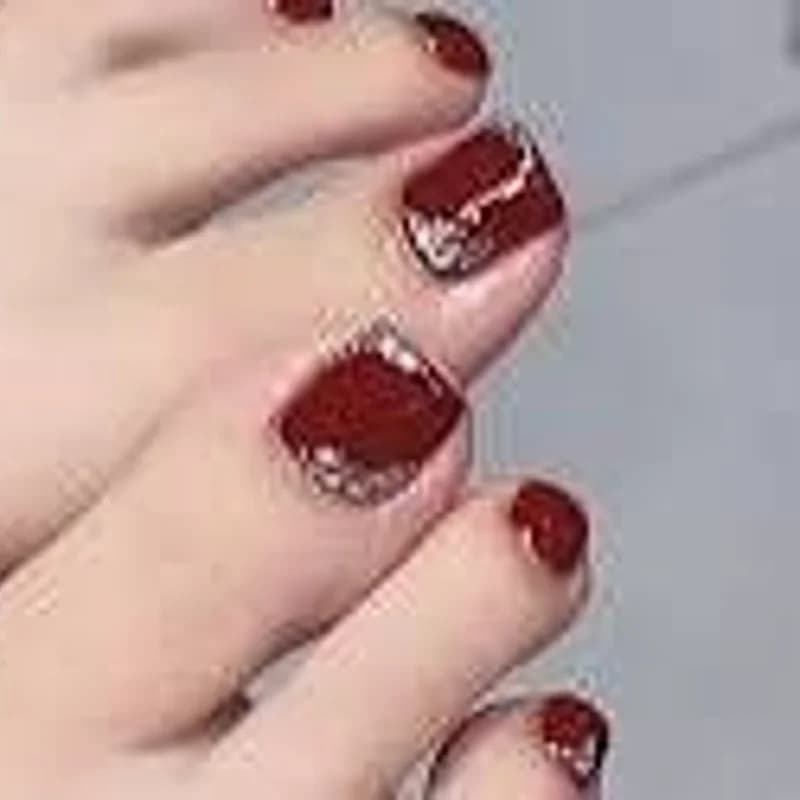 Maja Nails & Lashes 1