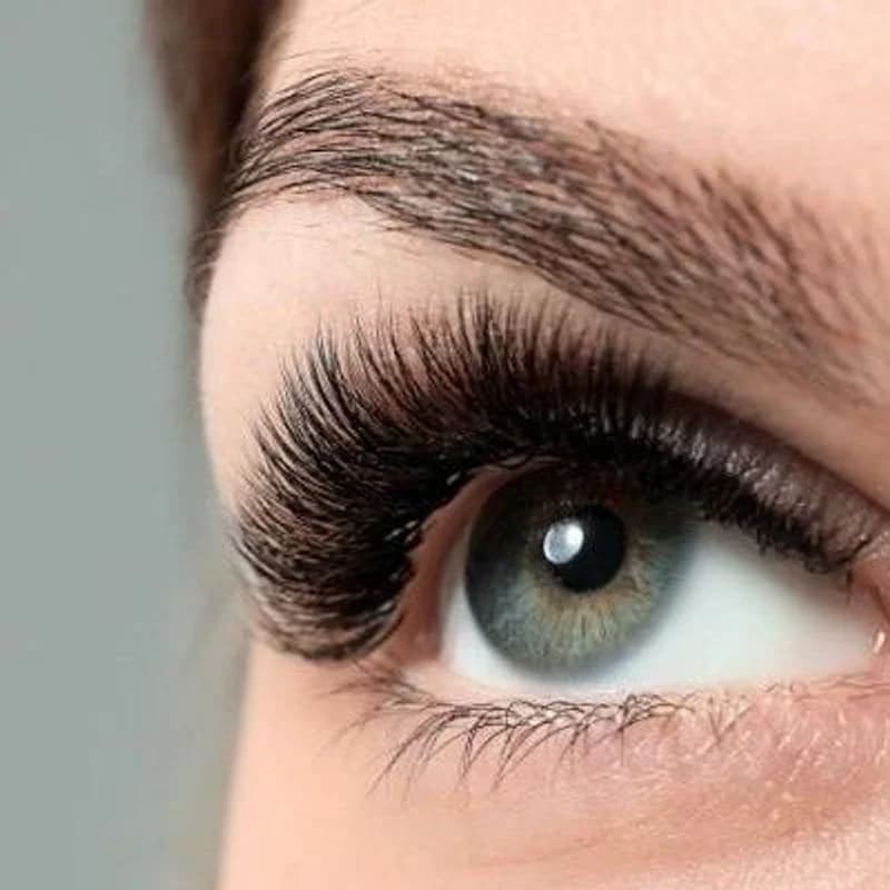 Maja Nails & Lashes 5